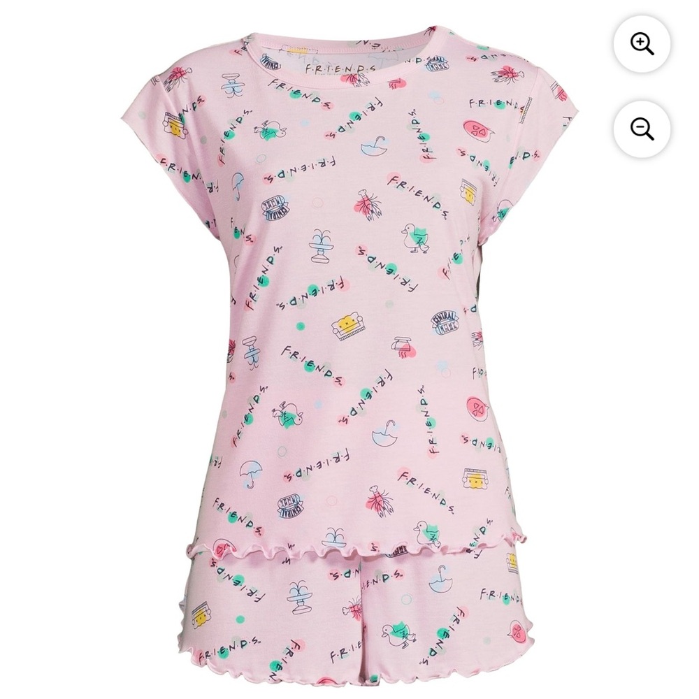 FRIENDS Pink Graphic Sleepwear Set - top and shorts 
NWOT - 3X